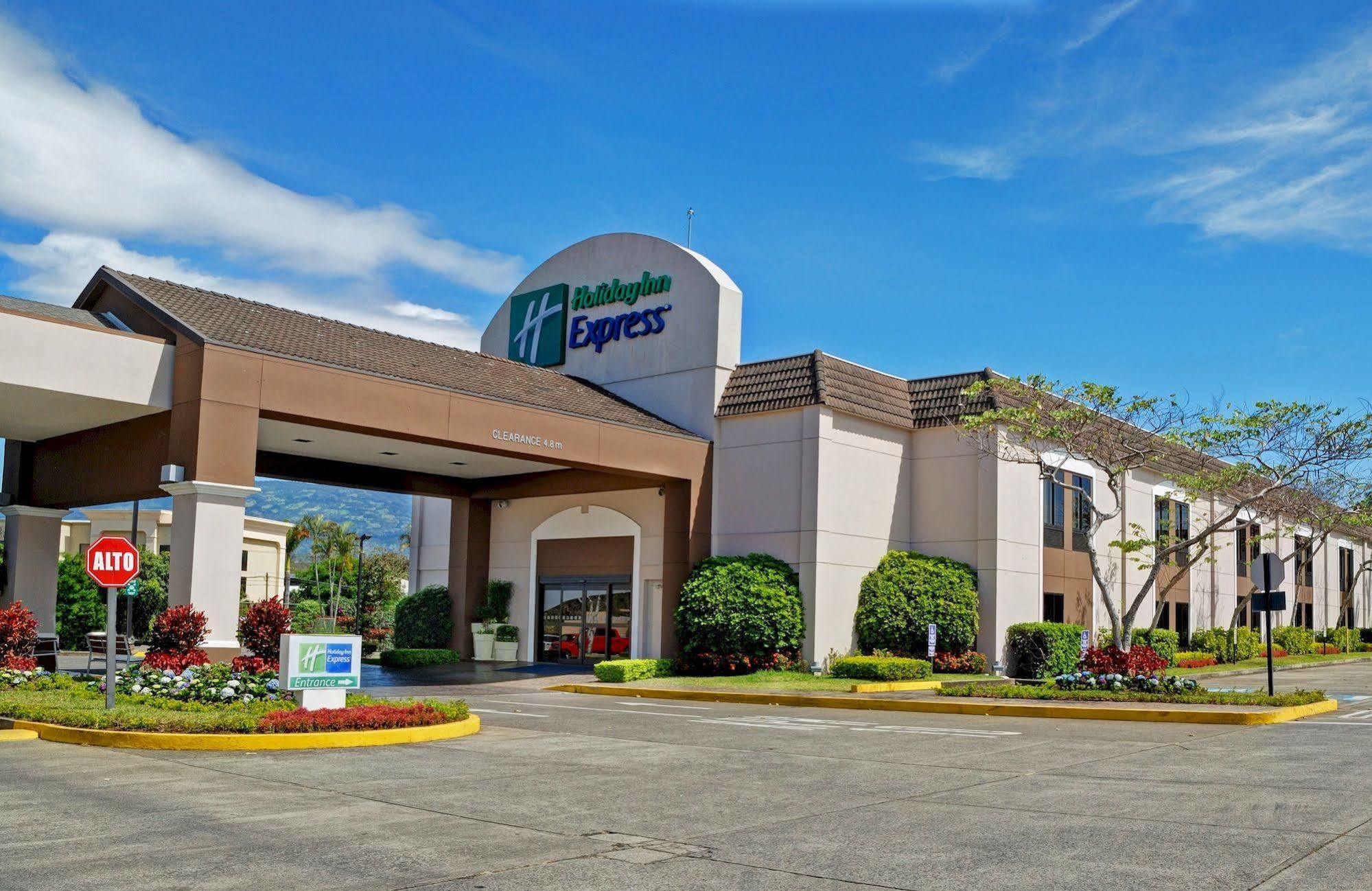 Holiday Inn Express San Jose Airport, An Ihg Hotel Alajuela Dış mekan fotoğraf